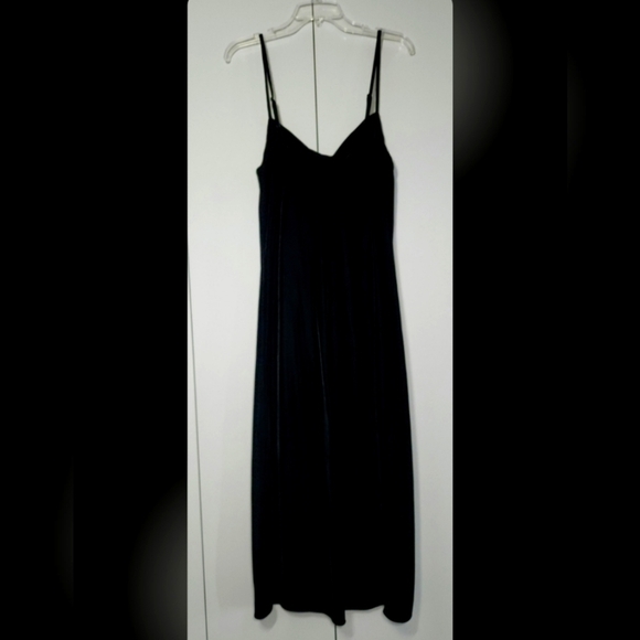 Zara Dresses & Skirts - Zara Event Black Long Velvet Dress Size M